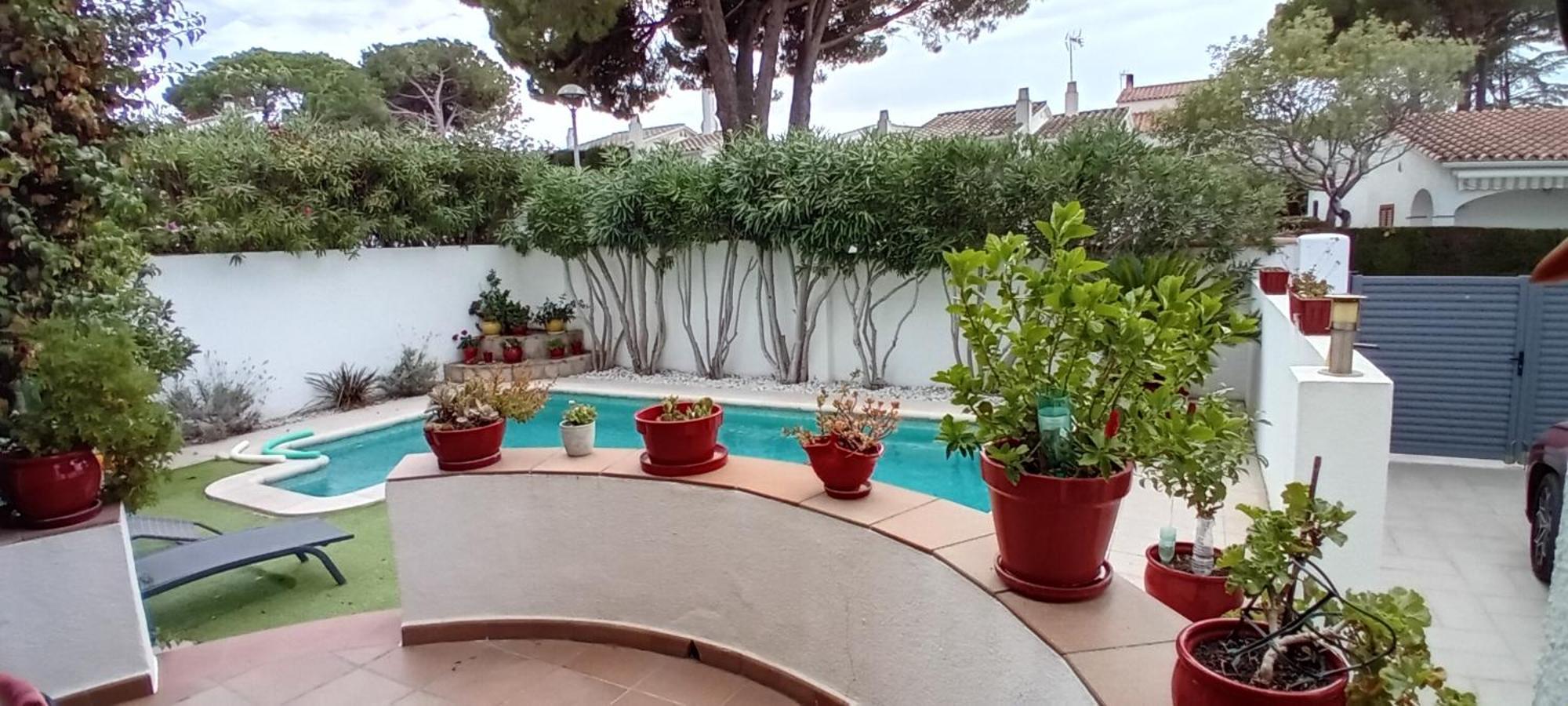 El Mon Bed and Breakfast L' Escala Exteriör bild